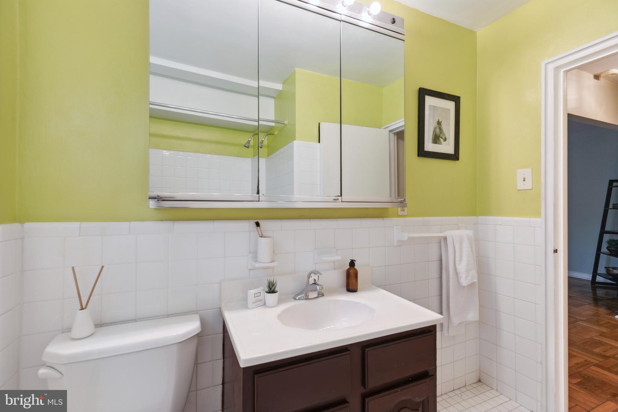346 E Lancaster Ave #305