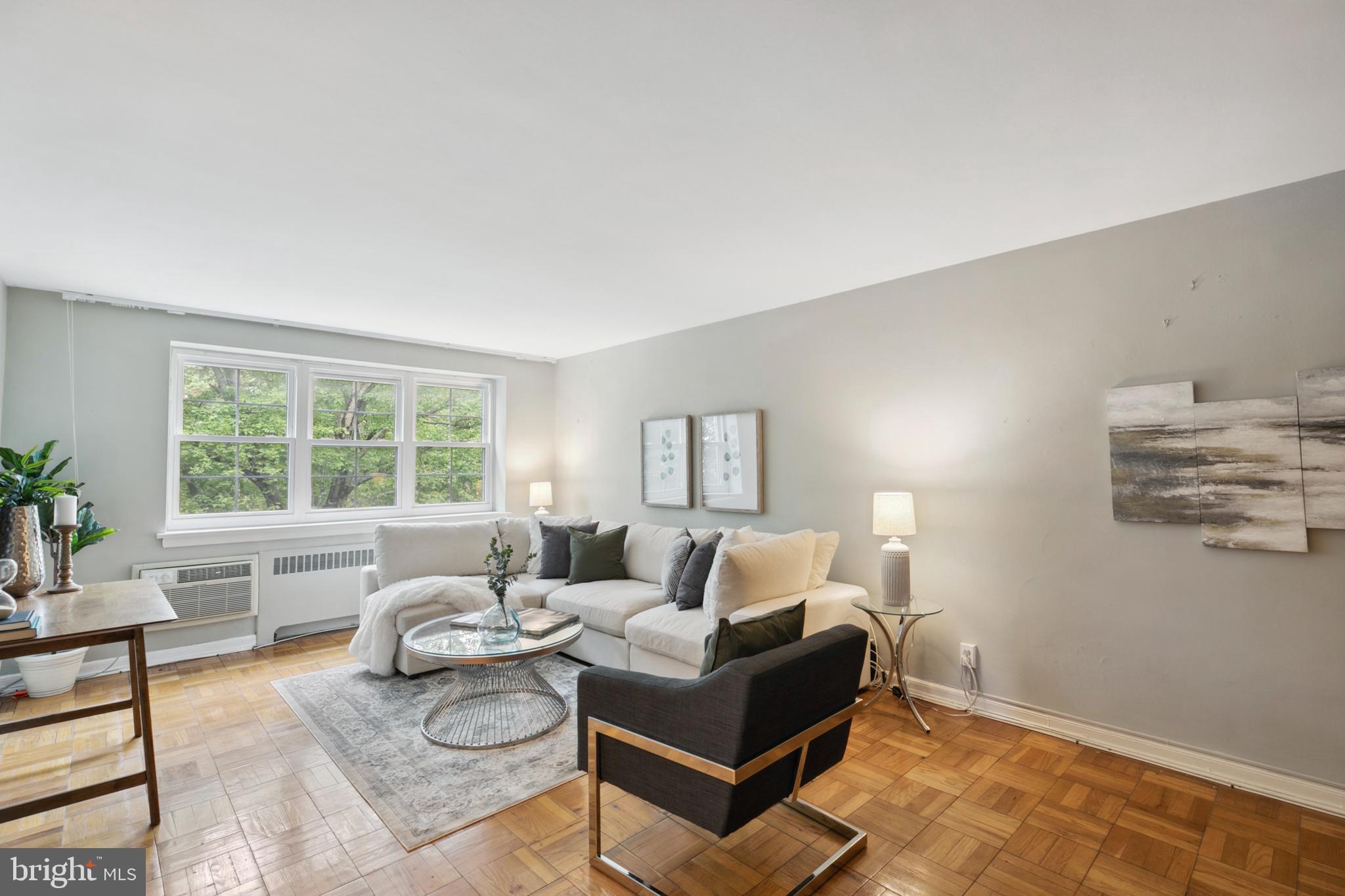 346 E Lancaster Ave #305