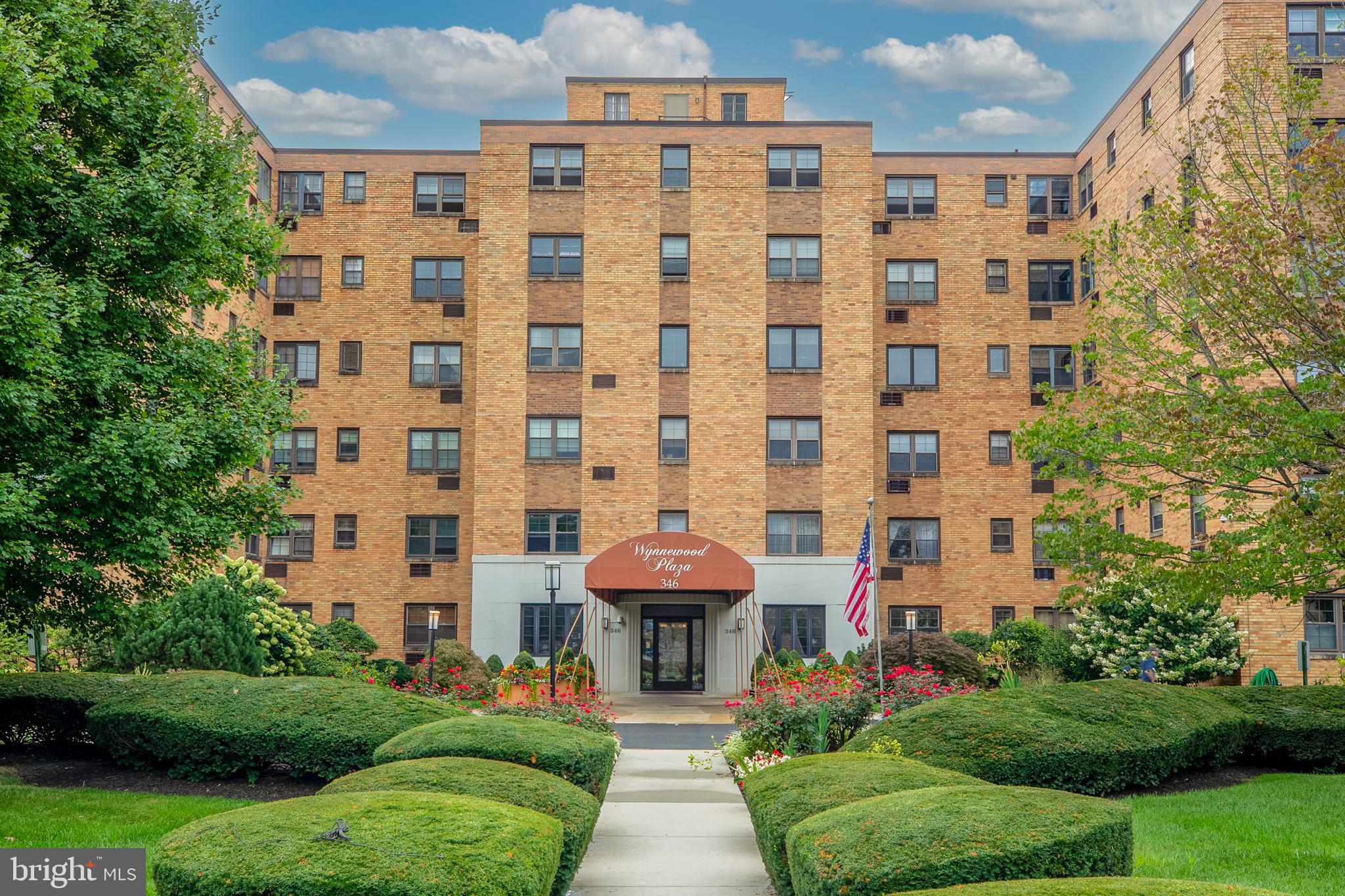 346 E Lancaster Ave #305