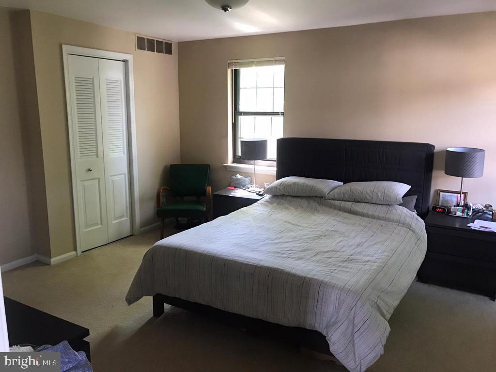 22 Llanfair Rd #8