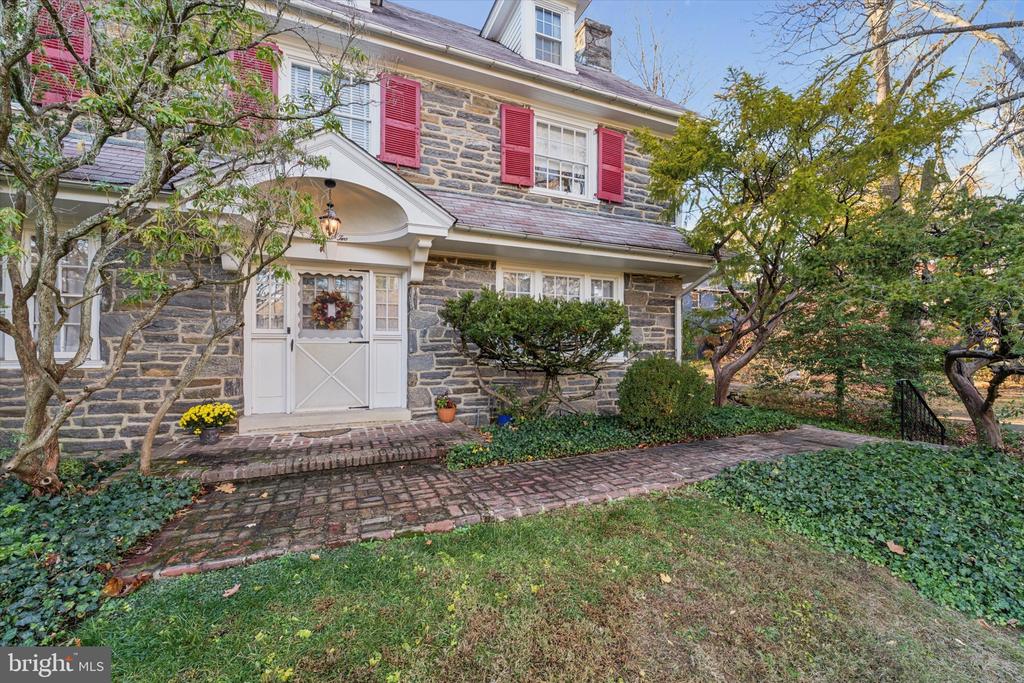 402 Penn Rd