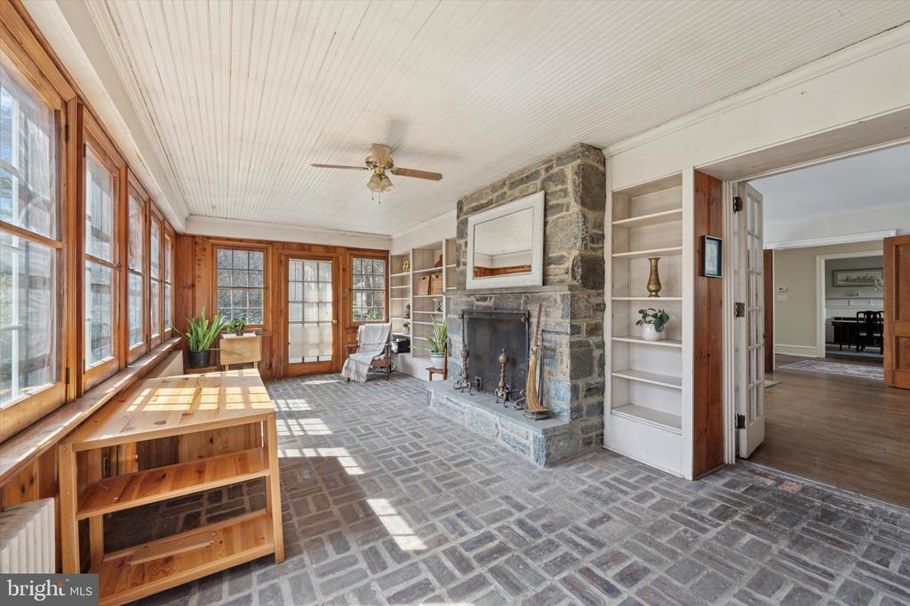 402 Penn Rd