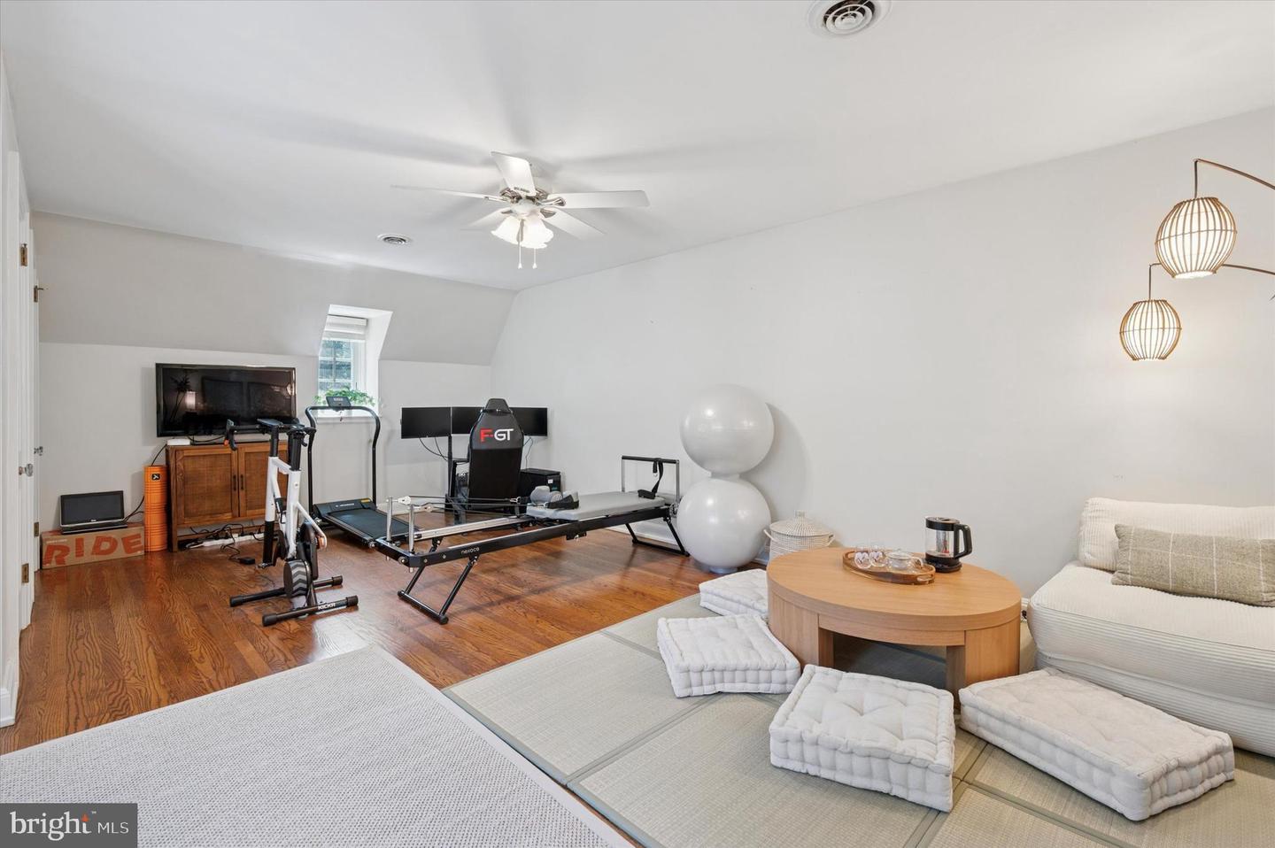 211 Ladbroke Rd