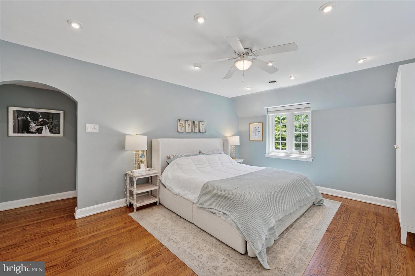 211 Ladbroke Rd