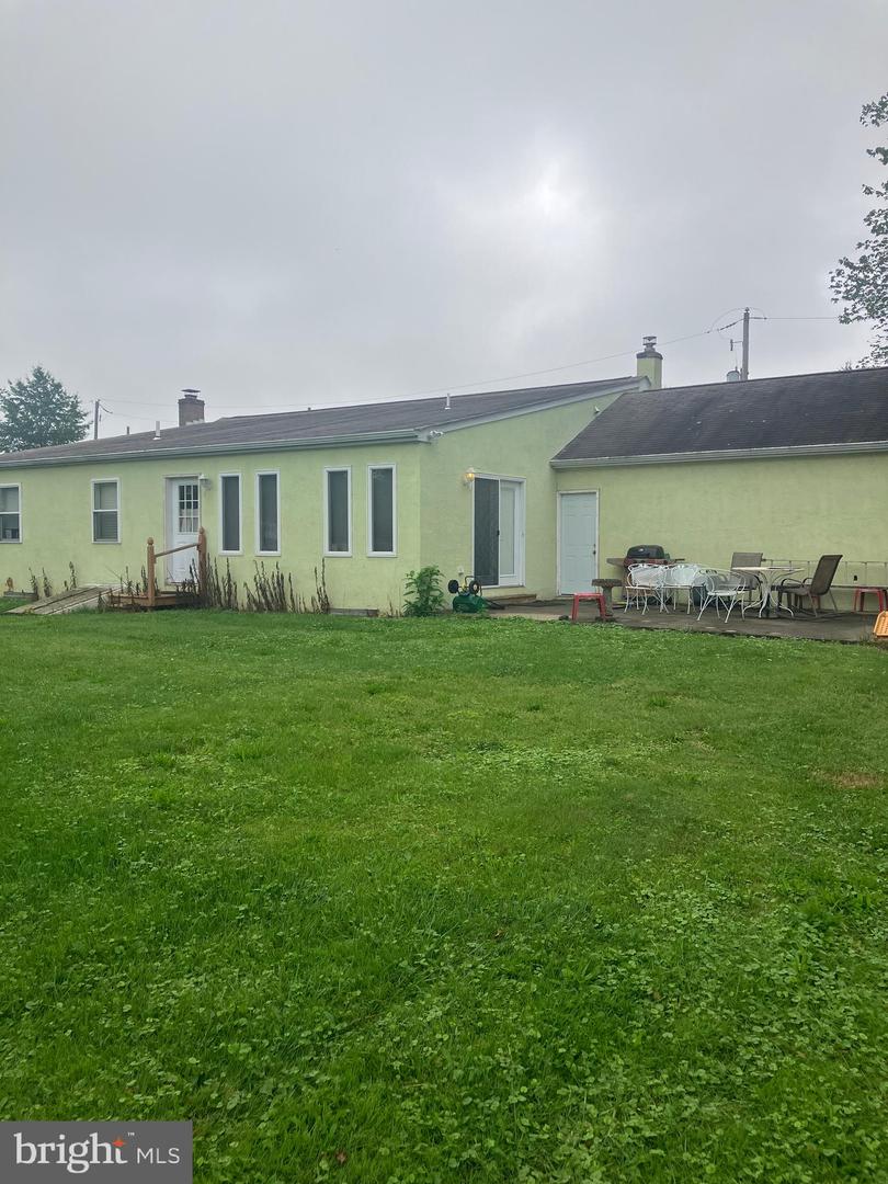 1336 Moyer Rd
