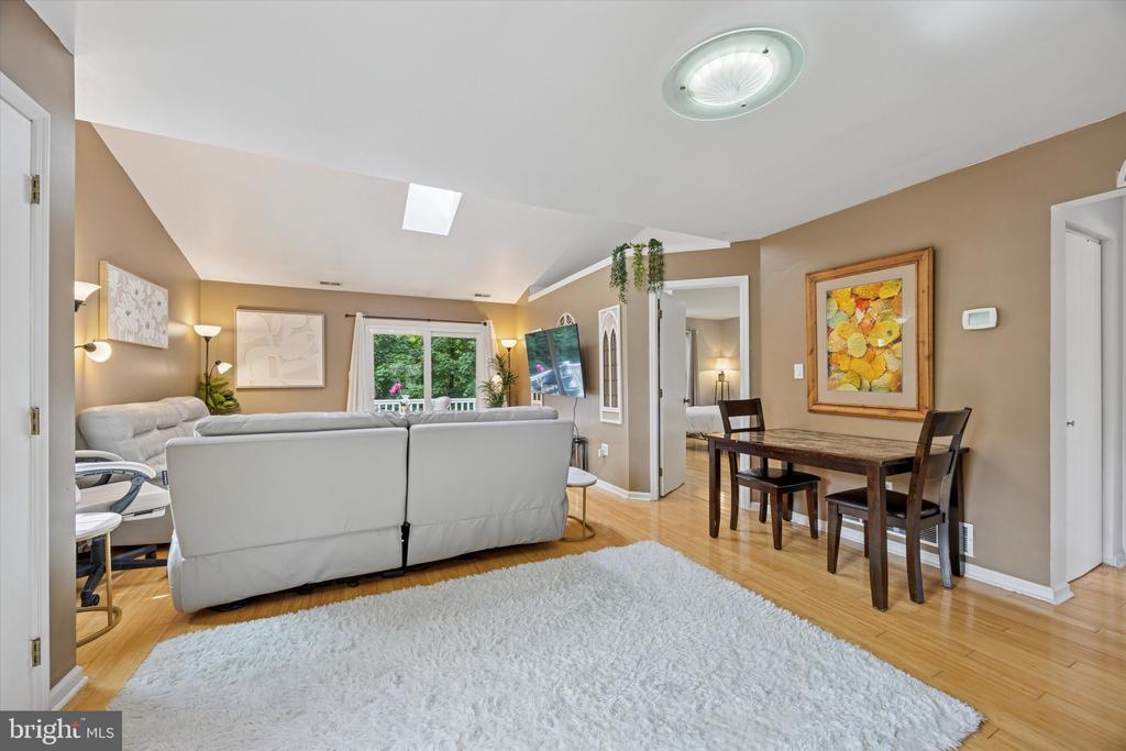 1724 ROSEWOOD COURT 84