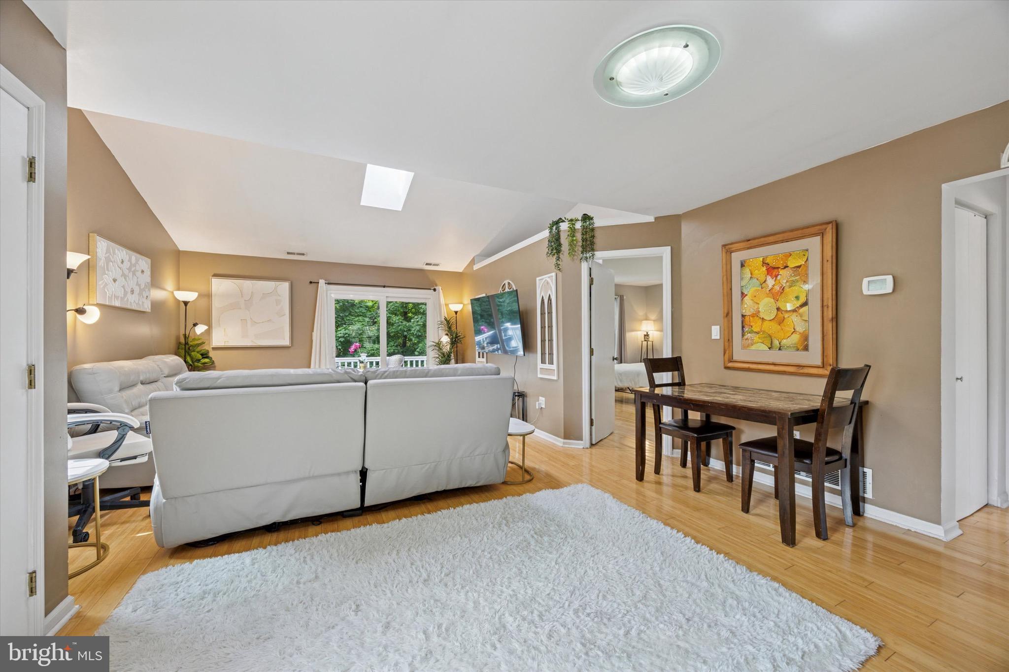 1724 ROSEWOOD COURT 84