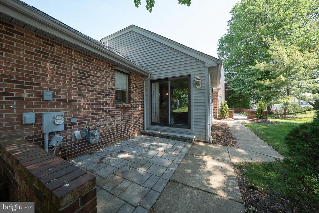 9315 EAGLE VIEW DRIVE