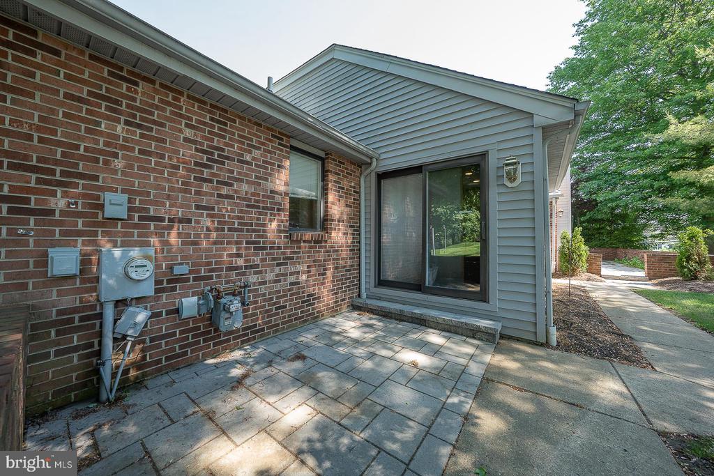 9315 EAGLE VIEW DRIVE
