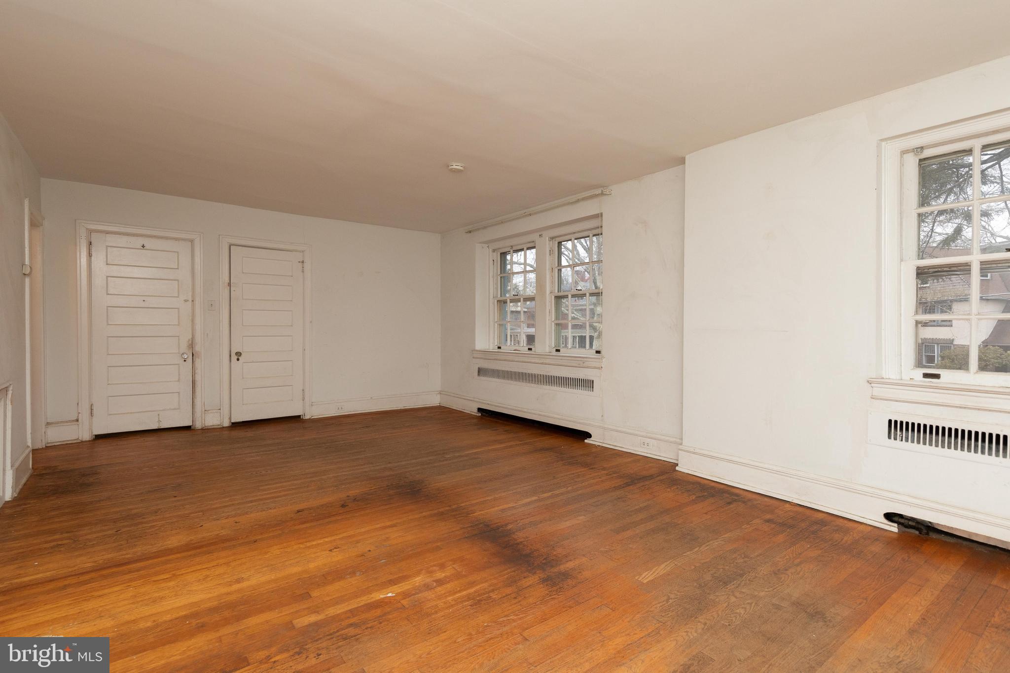 221 Pelham Rd