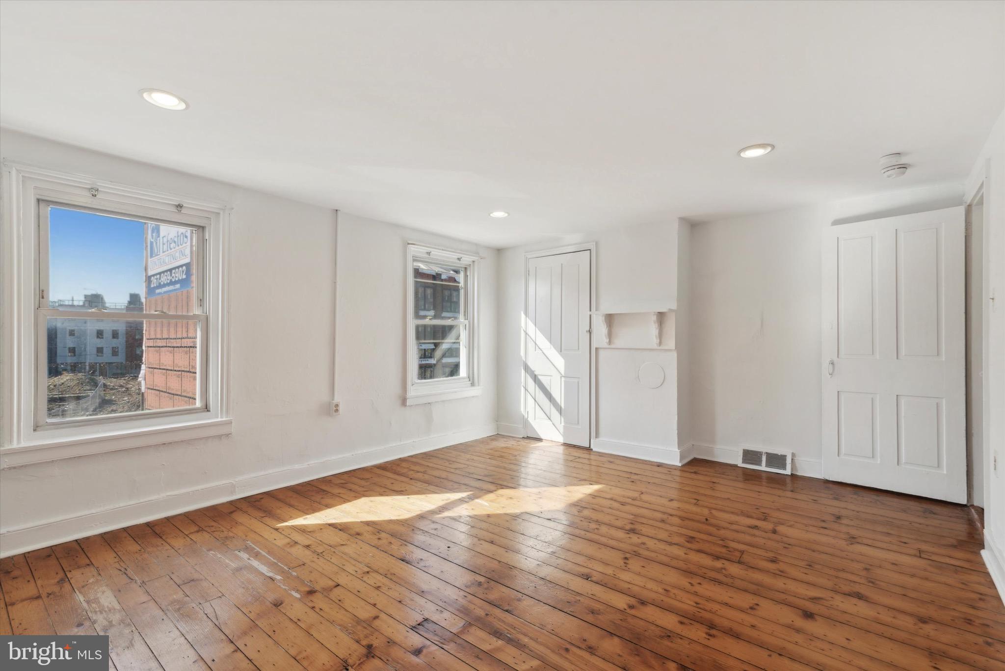 117 W Allen St