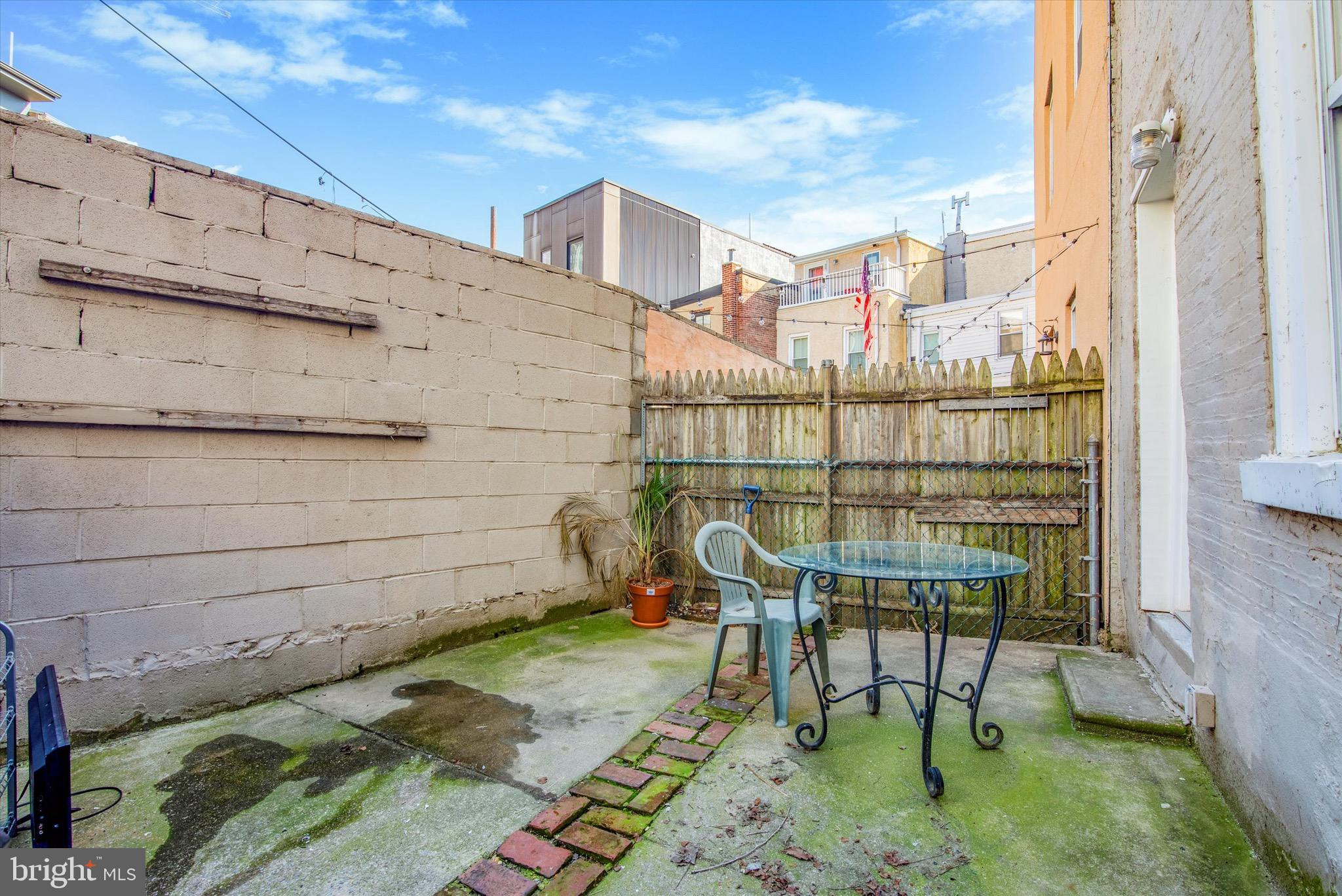 117 W Allen St