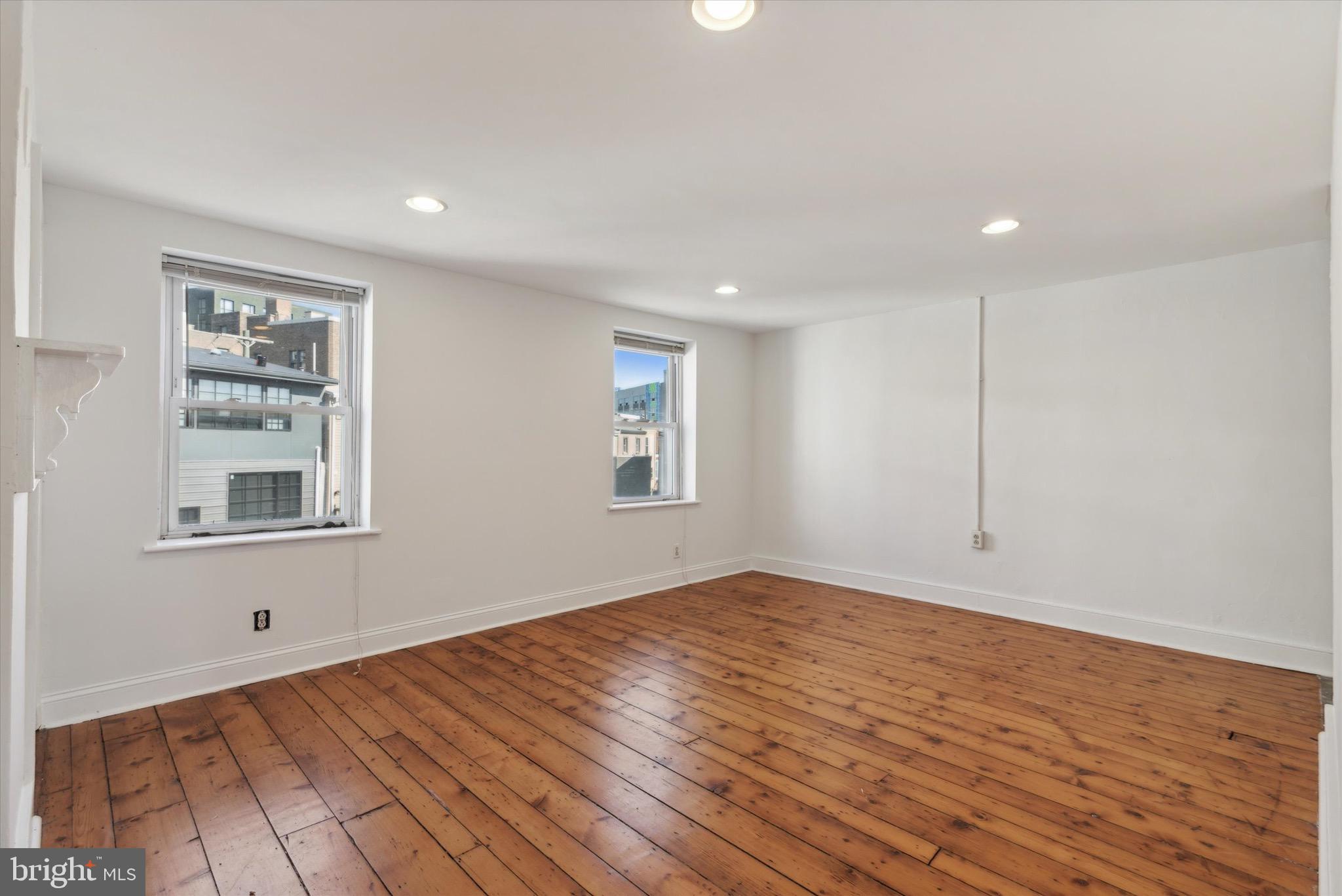117 W Allen St