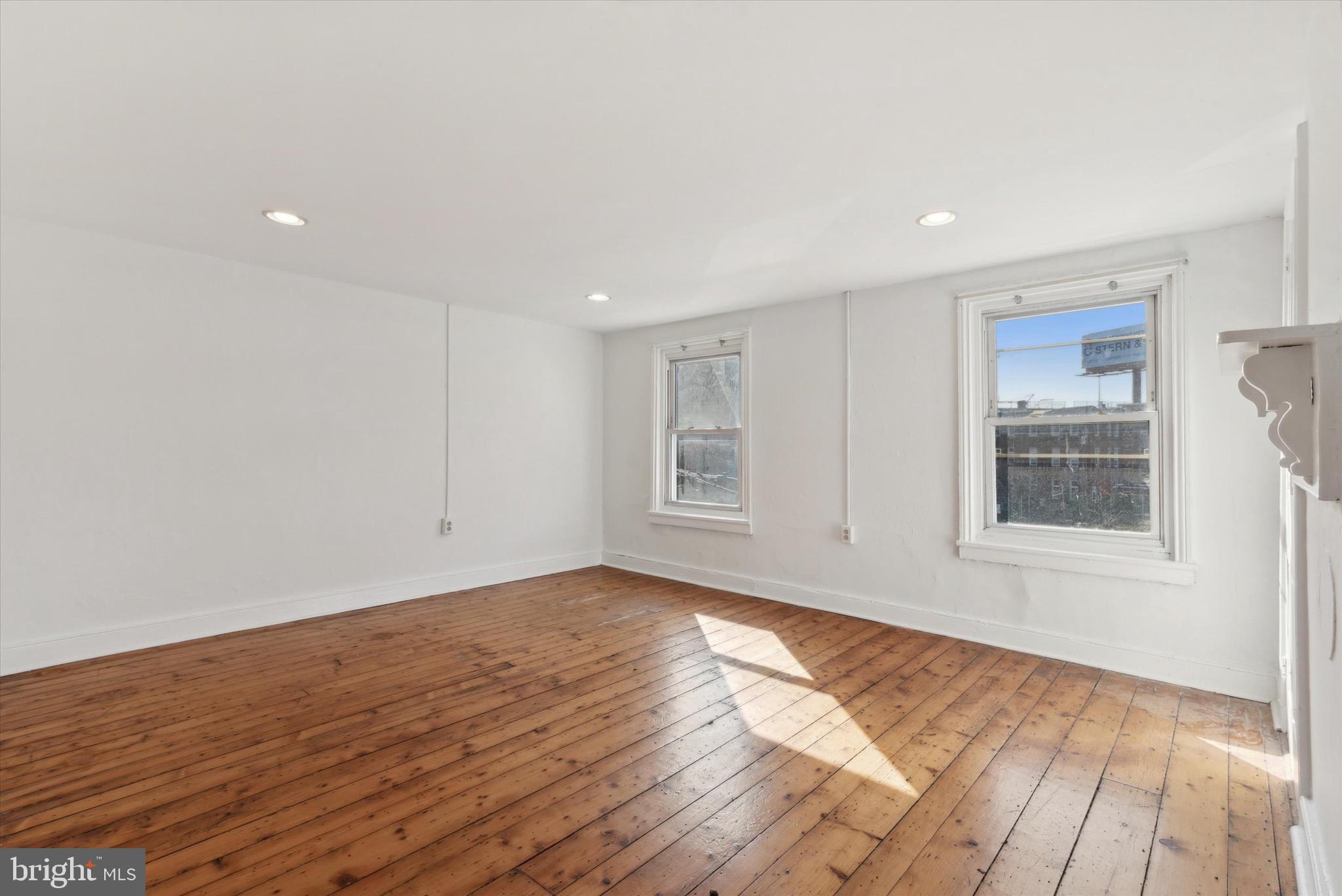 117 W Allen St