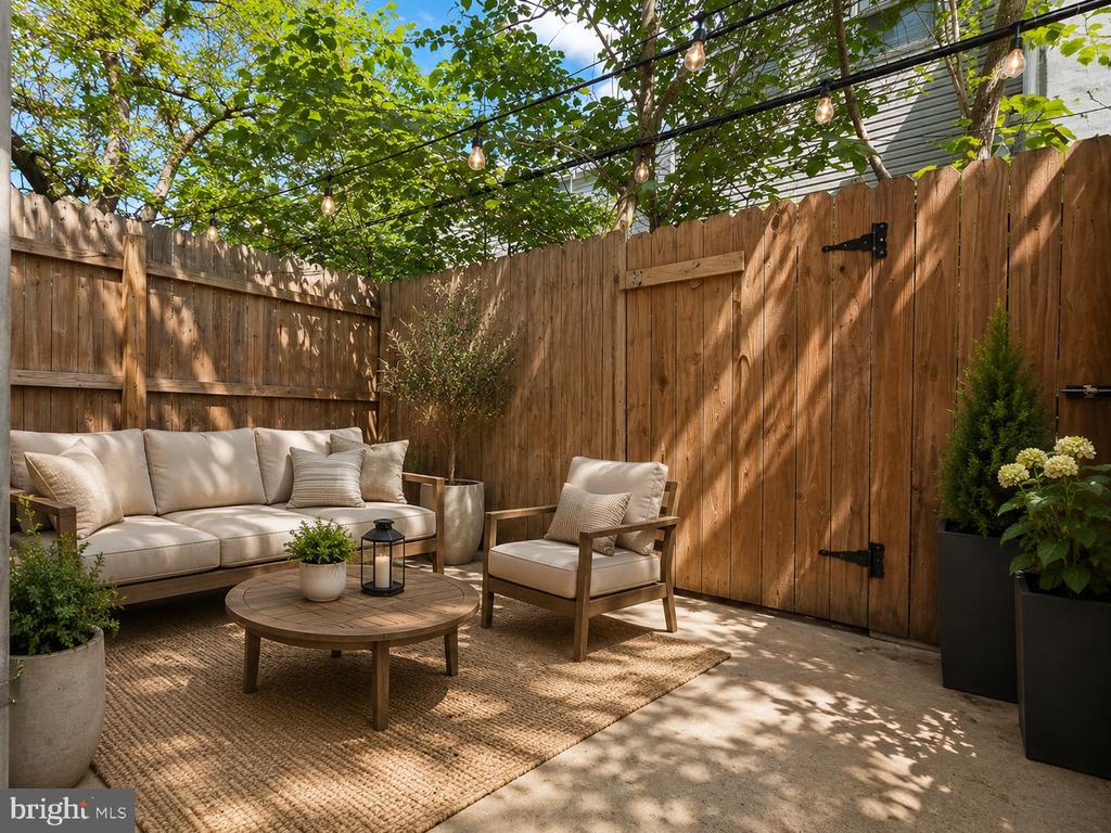 2131 MOUNTAIN STREET