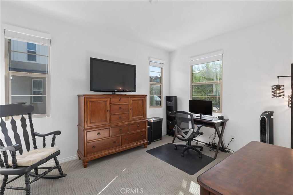 4233 Powell Way Unit: 101