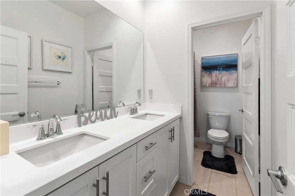 4233 Powell Way Unit: 101