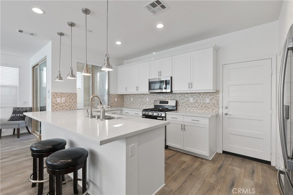 4233 Powell Way Unit: 101