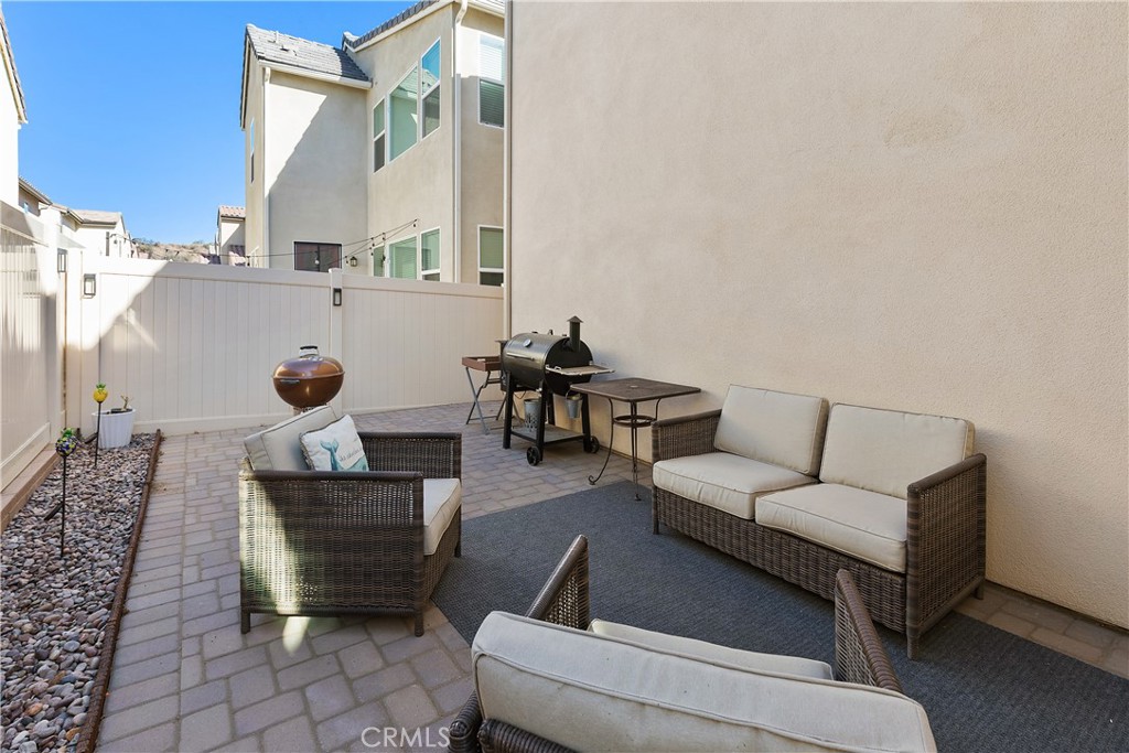 4233 Powell Way Unit: 101