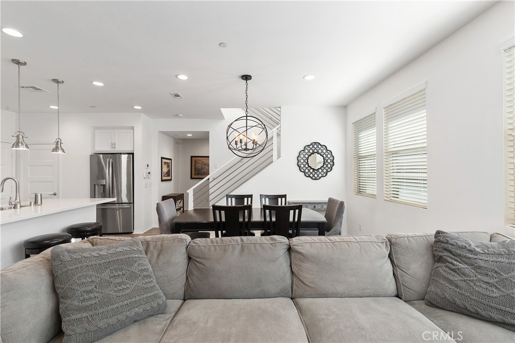 4233 Powell Way Unit: 101