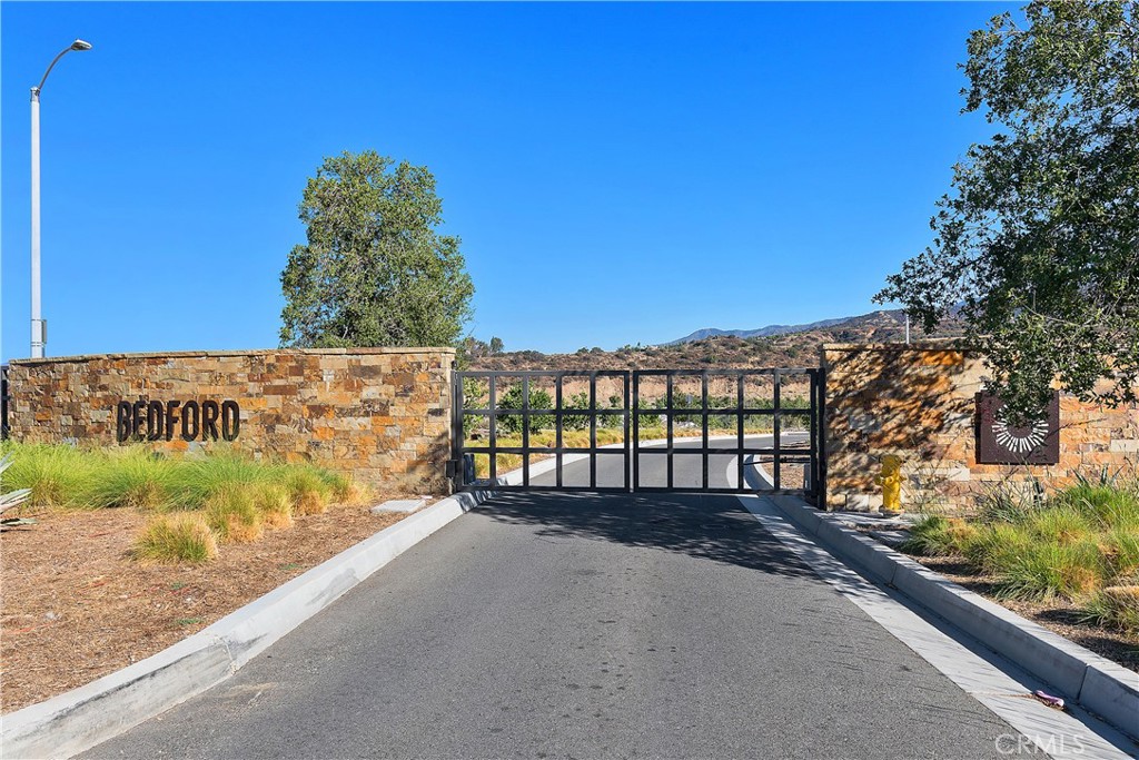 4233 Powell Way Unit: 101