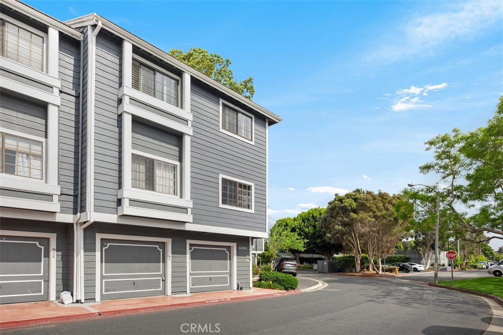 20092 Bayfront Lane 206