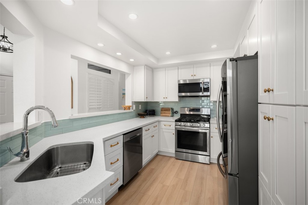 20092 Bayfront Lane 206