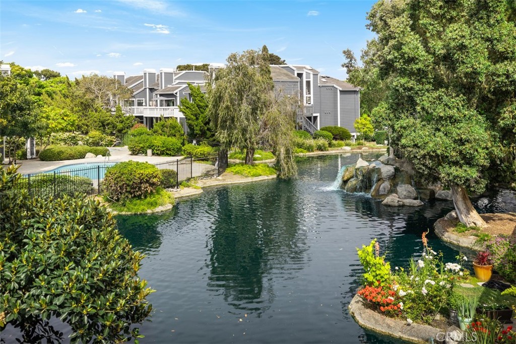 20092 Bayfront Lane 206