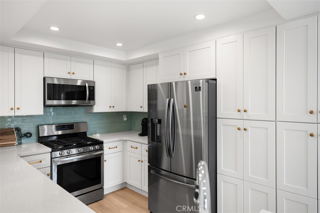 20092 Bayfront Lane 206