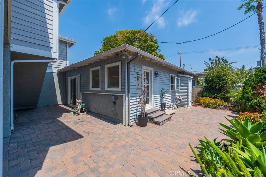 1701 Lake Street