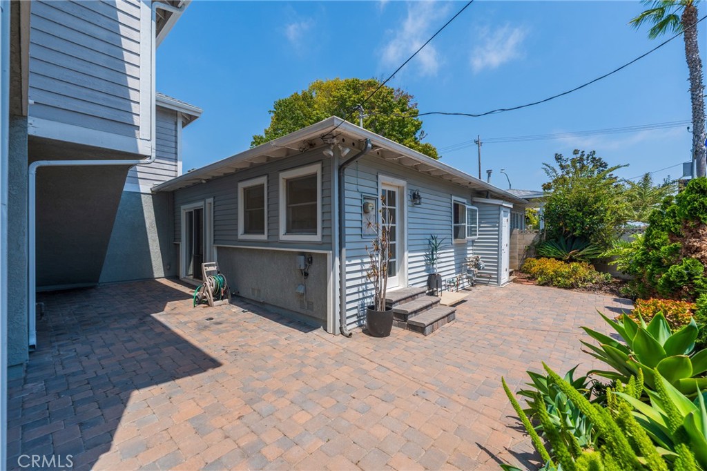 1701 Lake Street