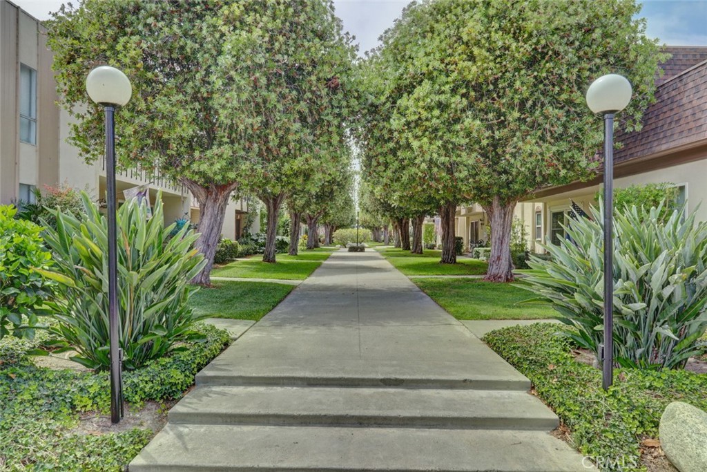 9852 Coral Cove Circle