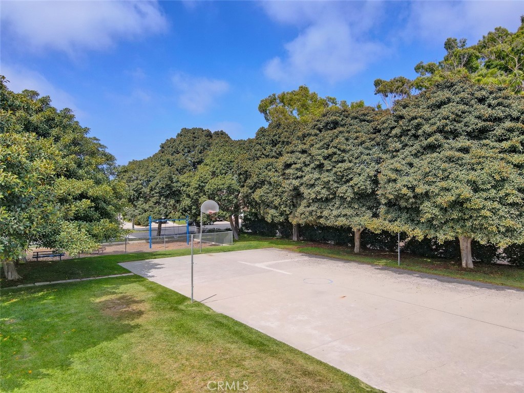 9852 Coral Cove Circle