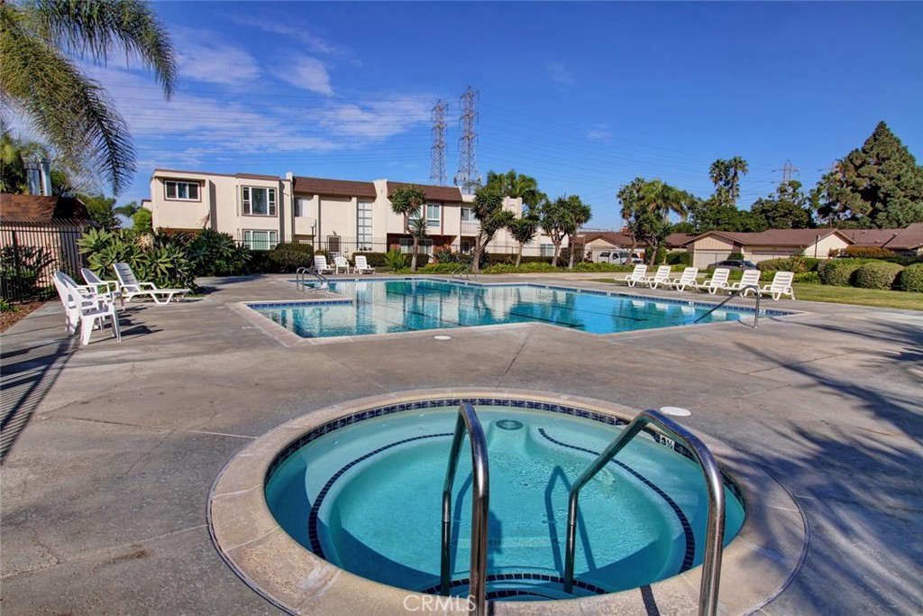 9852 Coral Cove Circle