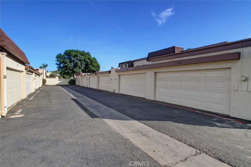 9852 Coral Cove Circle