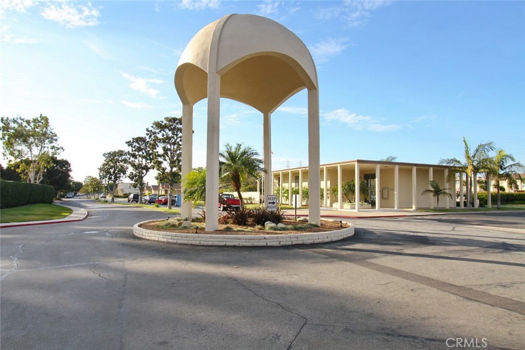 9852 Coral Cove Circle