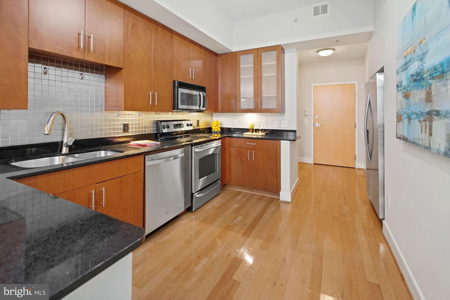 910 M STREET NW Unit: 120