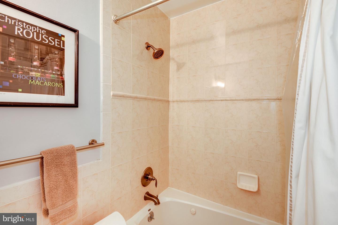 937 RANDOLPH STREET NW Unit: 1