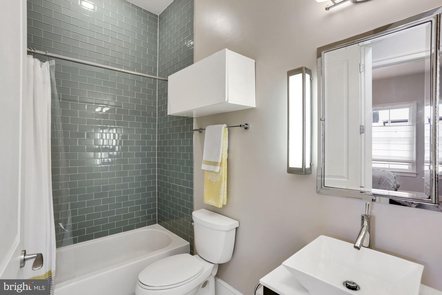 444 M STREET NW Unit: 8