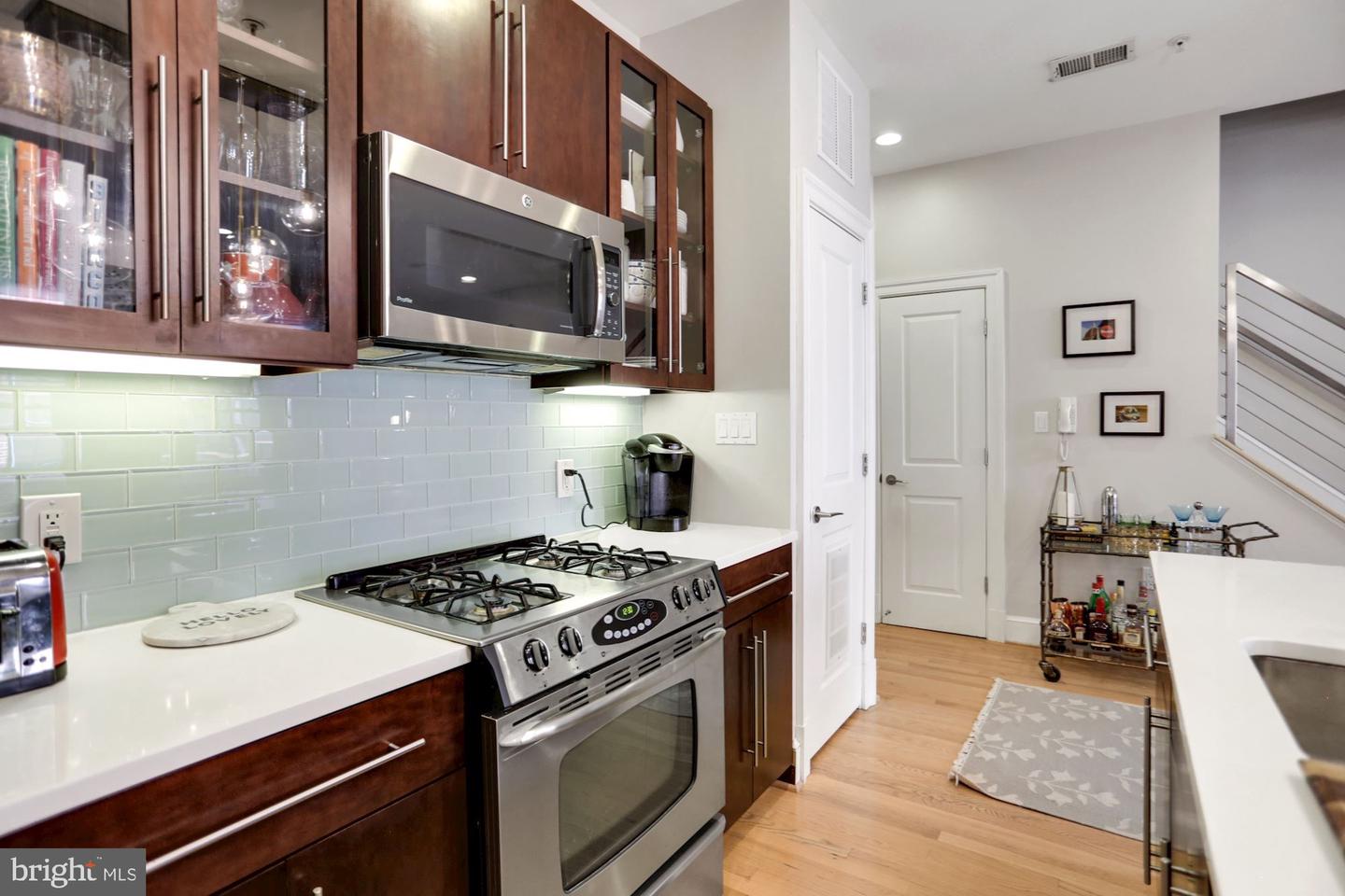 444 M STREET NW Unit: 8