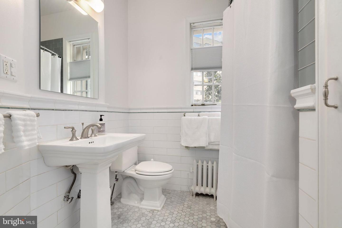 1901 WYOMING AVENUE NW Unit: 12