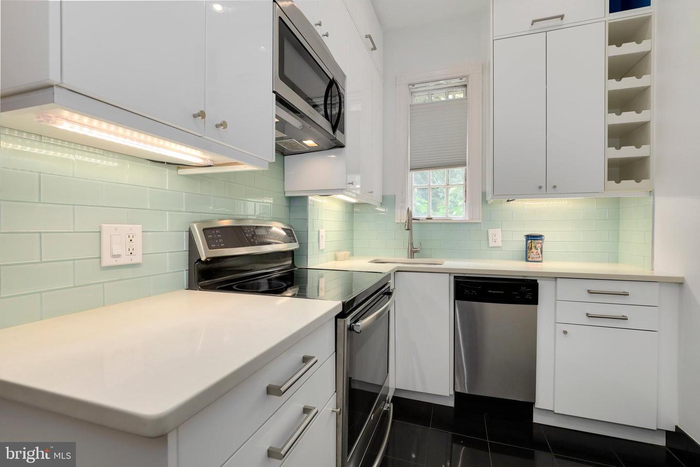 1901 WYOMING AVENUE NW Unit: 12