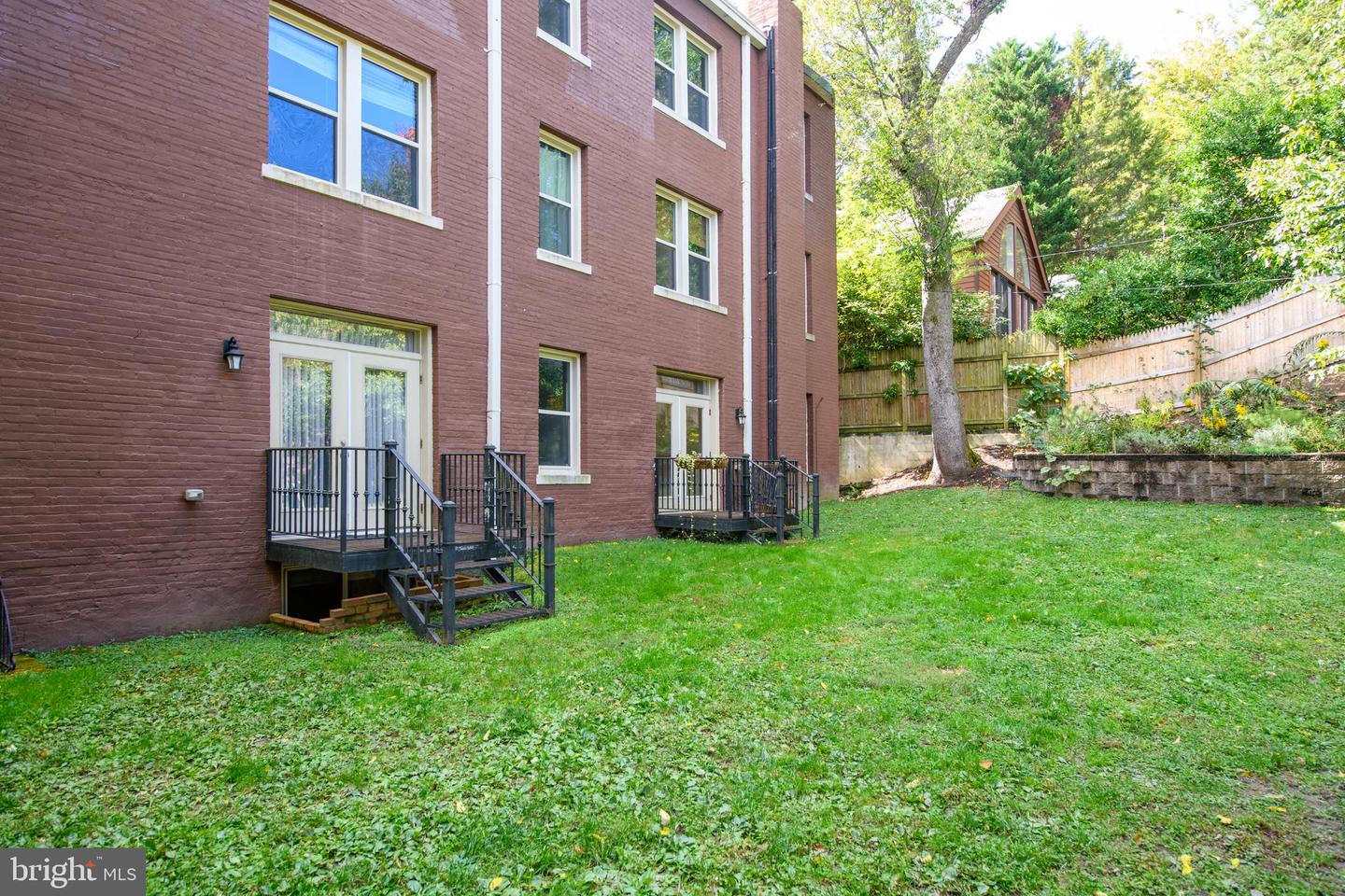 3025 PORTER STREET NW Unit: 23