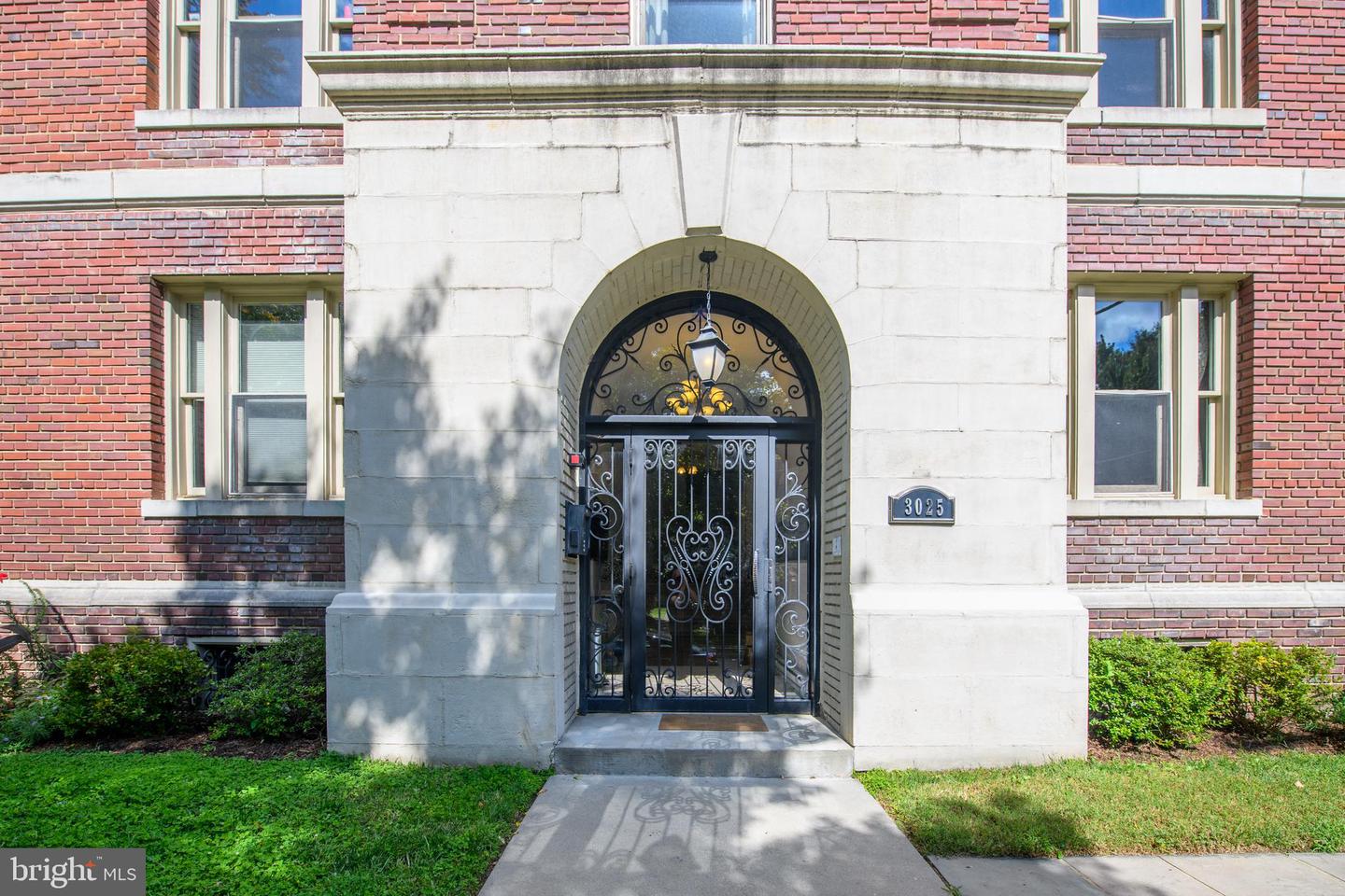 3025 PORTER STREET NW Unit: 23