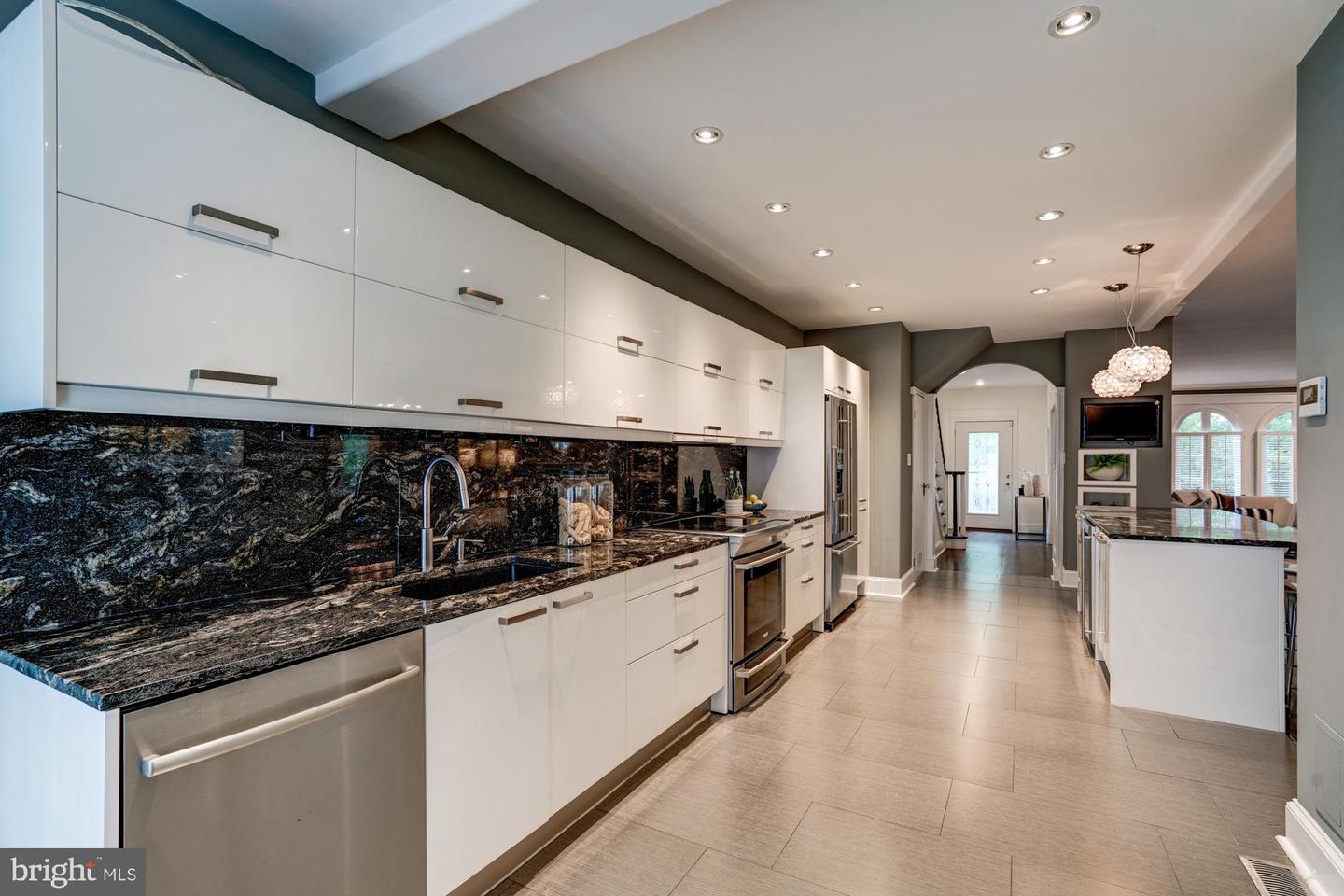 1631 HARVARD STREET NW