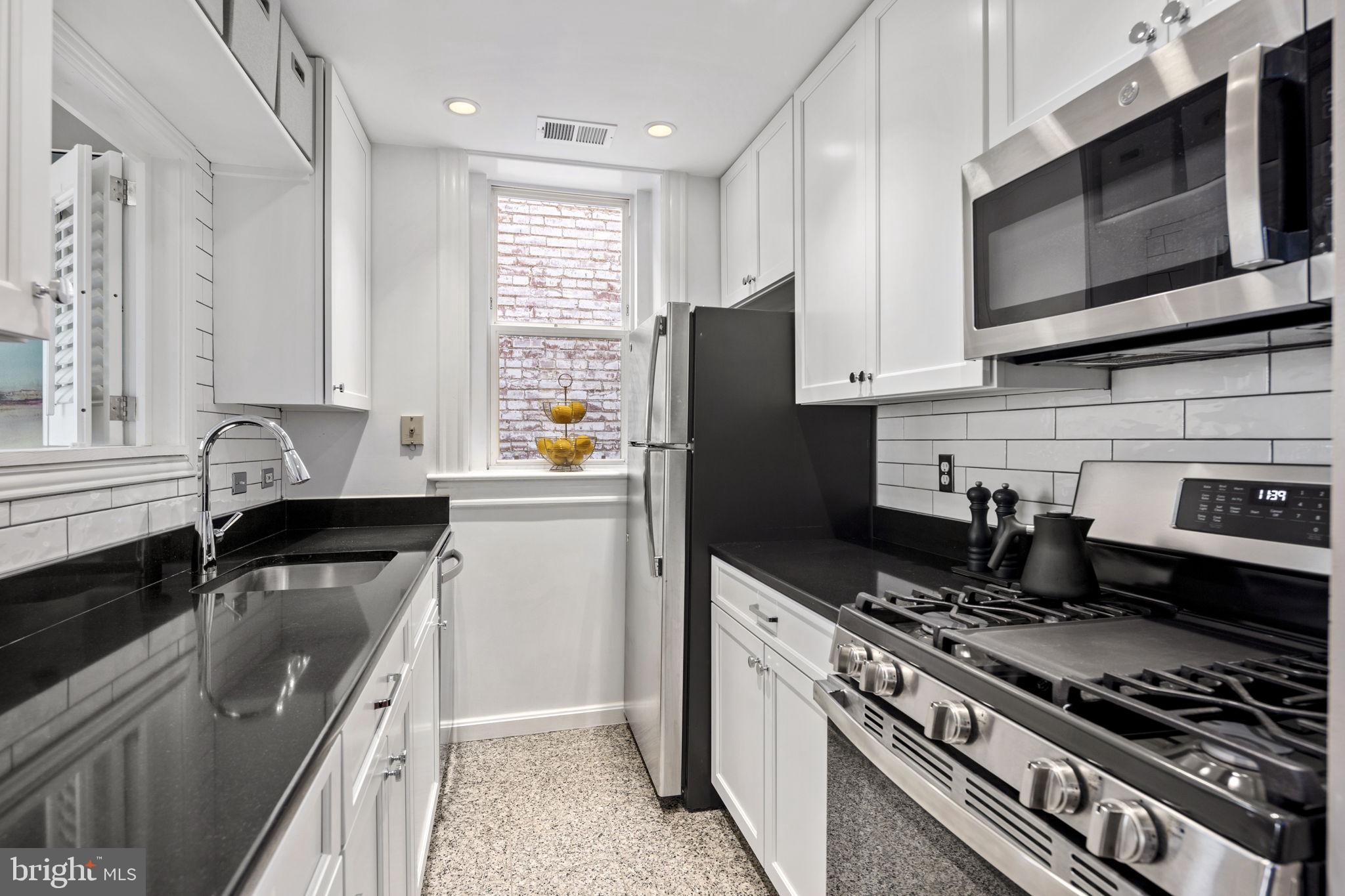 1721 21st STREET NW Unit: 204