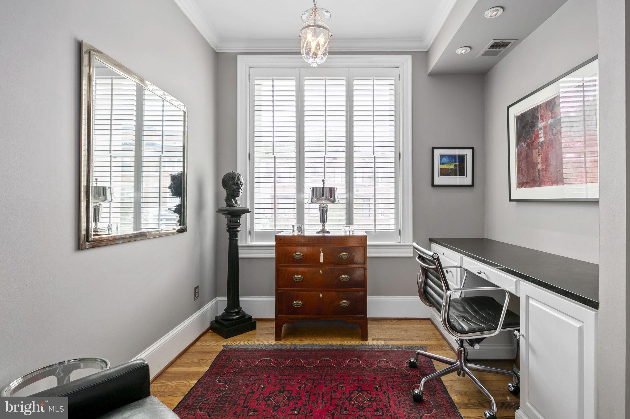1721 21st STREET NW Unit: 204