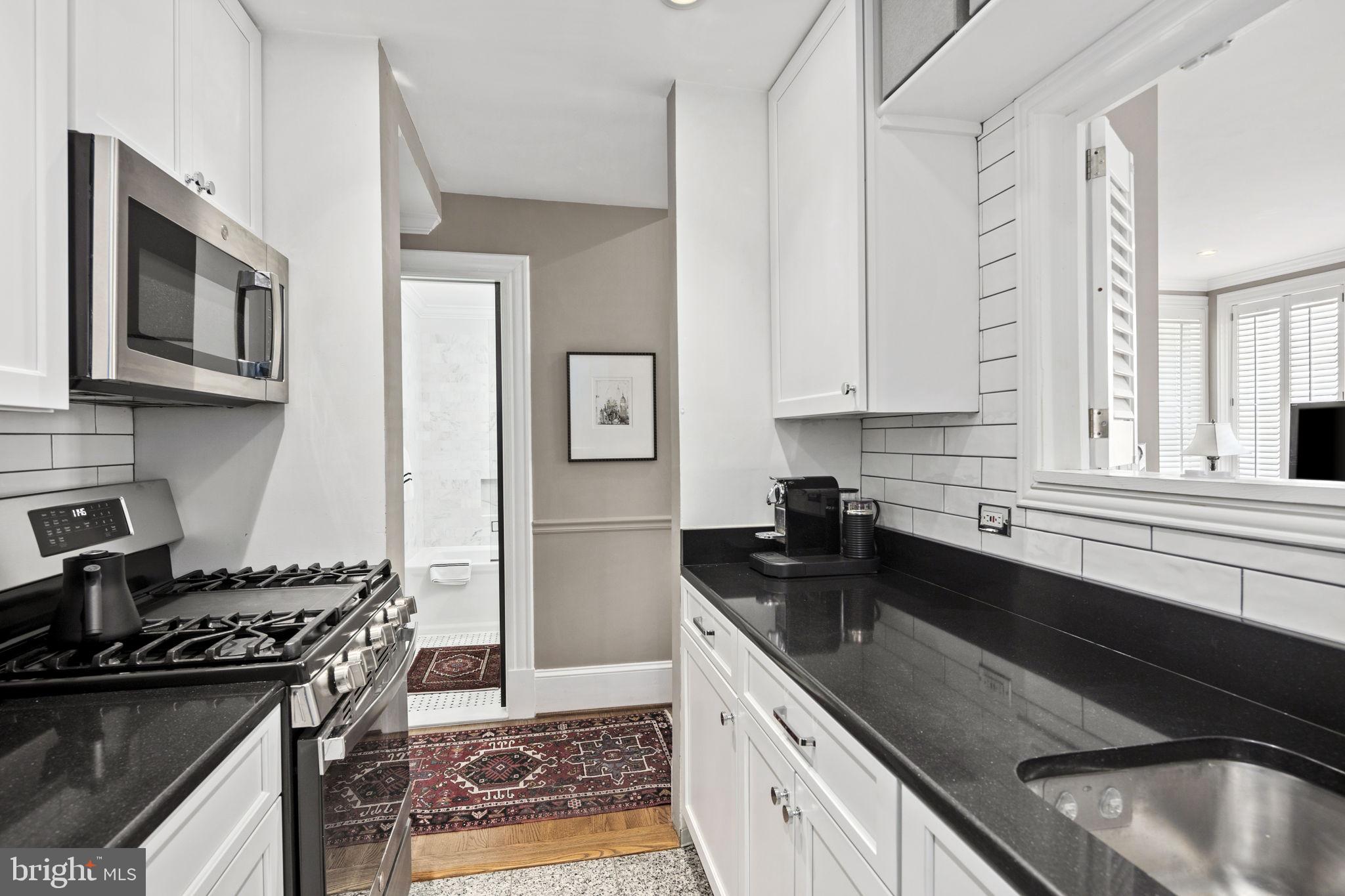 1721 21st STREET NW Unit: 204