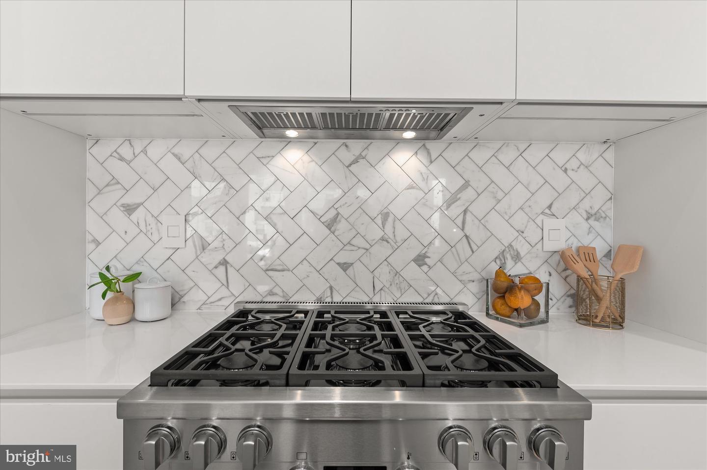 2312 ASHMEAD PLACE NW Unit: 2