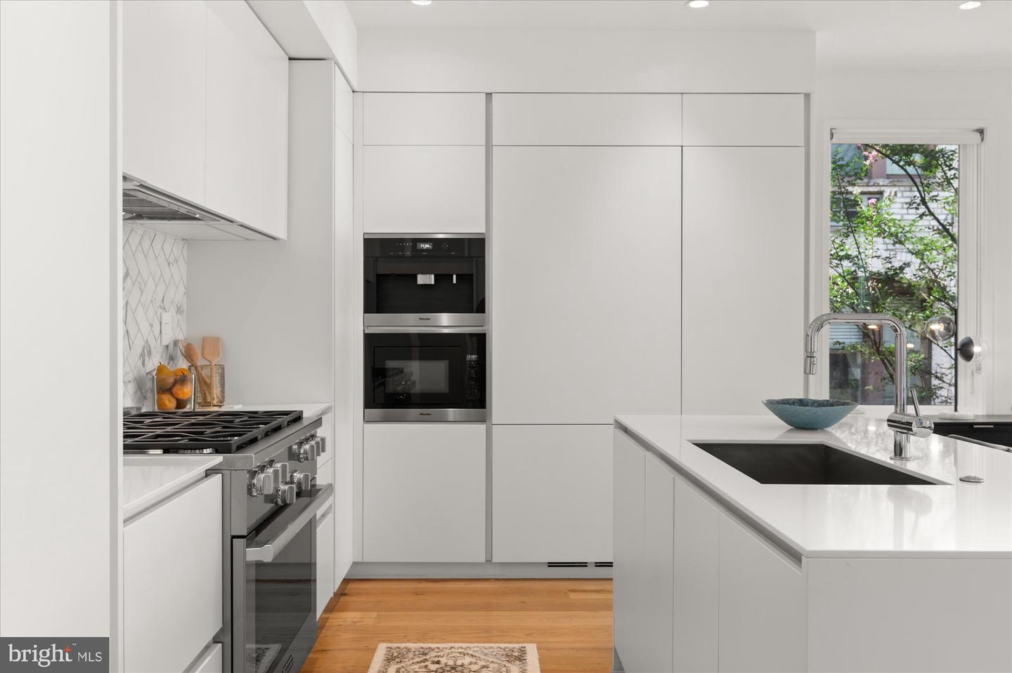 2312 ASHMEAD PLACE NW Unit: 2